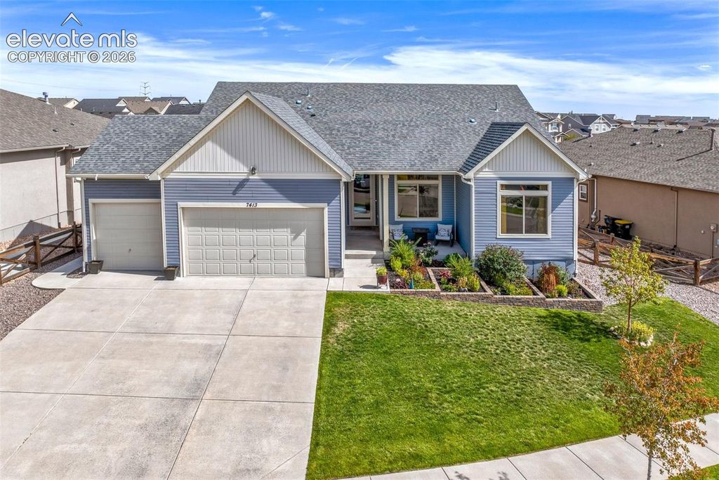 7413 Rim Bluff Lane, Colorado Springs, CO 80927 — exterior