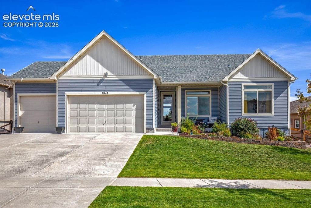 7413 Rim Bluff Lane, Colorado Springs, CO 80927 — photo 2