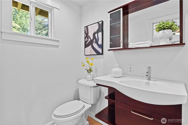 14556 75th Avenue NE, Kenmore, WA 98028