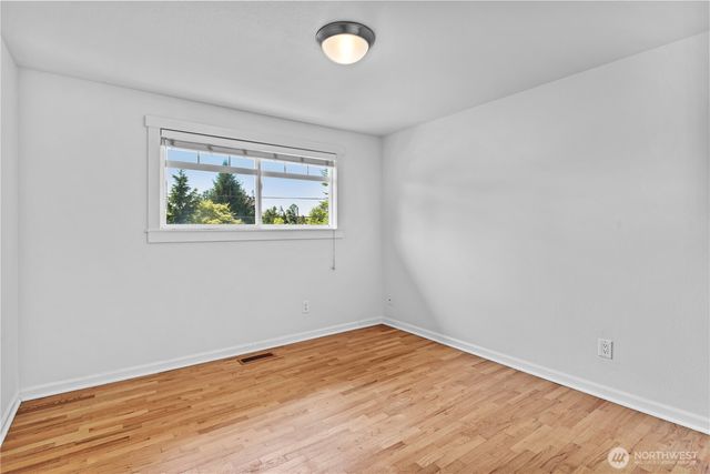 14556 75th Avenue NE, Kenmore, WA 98028