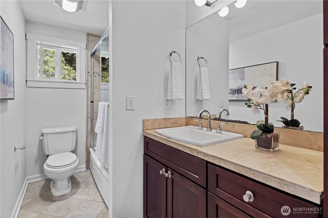 14556 75th Avenue NE, Kenmore, WA 98028
