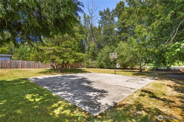 14556 75th Avenue NE, Kenmore, WA 98028