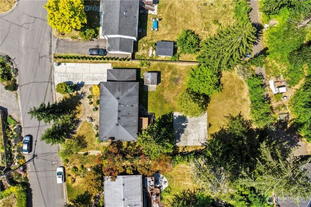 14556 75th Avenue NE, Kenmore, WA 98028
