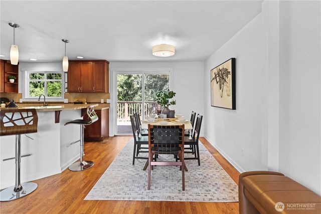 14556 75th Avenue NE, Kenmore, WA 98028