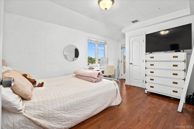159-19 101 Street, Howard Beach, NY 11414