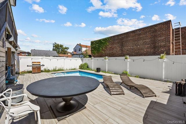 159-19 101 Street, Howard Beach, NY 11414