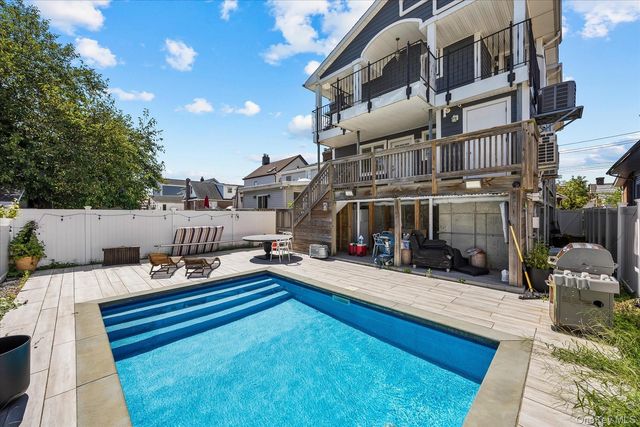 159-19 101 Street, Howard Beach, NY 11414