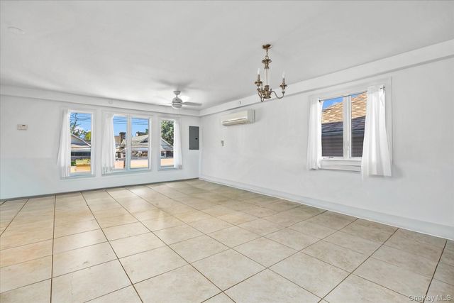 159-19 101 Street, Howard Beach, NY 11414