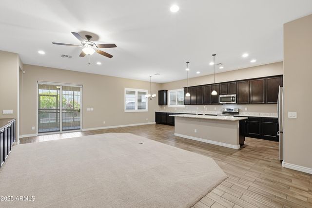 10332 W BUCKHORN Trail, Peoria, AZ 85383