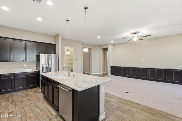 10332 W BUCKHORN Trail, Peoria, AZ 85383