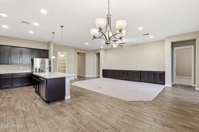 10332 W BUCKHORN Trail, Peoria, AZ 85383