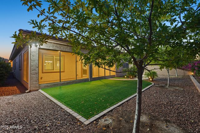 10332 W BUCKHORN Trail, Peoria, AZ 85383