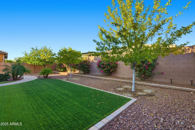 10332 W BUCKHORN Trail, Peoria, AZ 85383