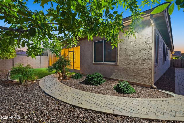 10332 W BUCKHORN Trail, Peoria, AZ 85383