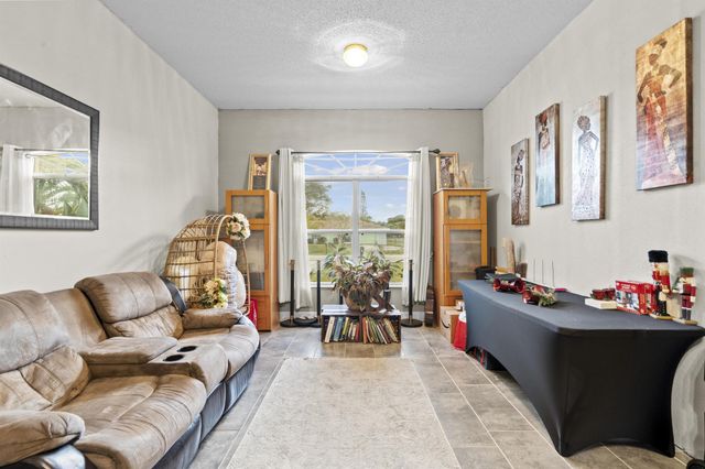 370 SW Tulip Boulevard, Port St Lucie, FL 34953