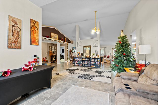 370 SW Tulip Boulevard, Port St Lucie, FL 34953