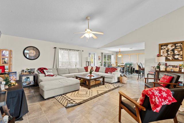 370 SW Tulip Boulevard, Port St Lucie, FL 34953