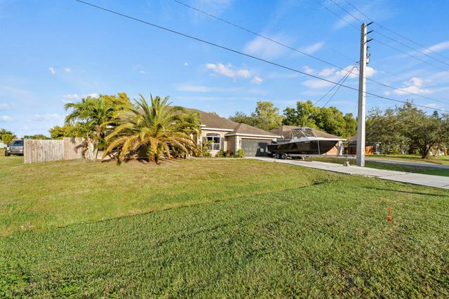 370 SW Tulip Boulevard, Port St Lucie, FL 34953