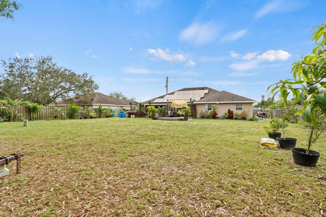 370 SW Tulip Boulevard, Port St Lucie, FL 34953