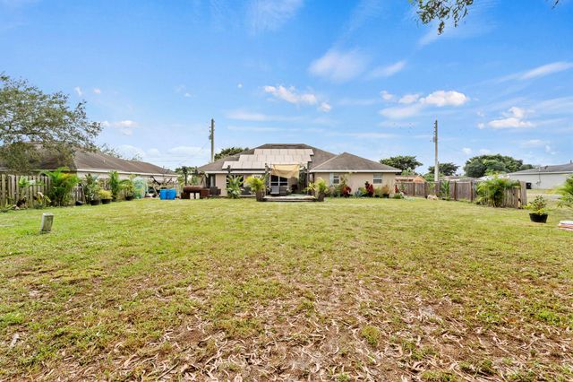 370 SW Tulip Boulevard, Port St Lucie, FL 34953