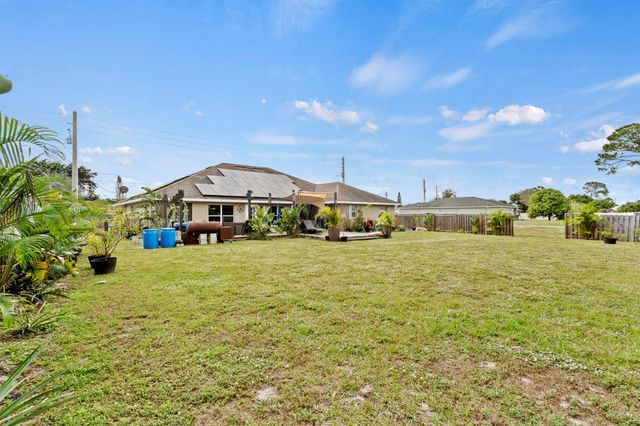 370 SW Tulip Boulevard, Port St Lucie, FL 34953