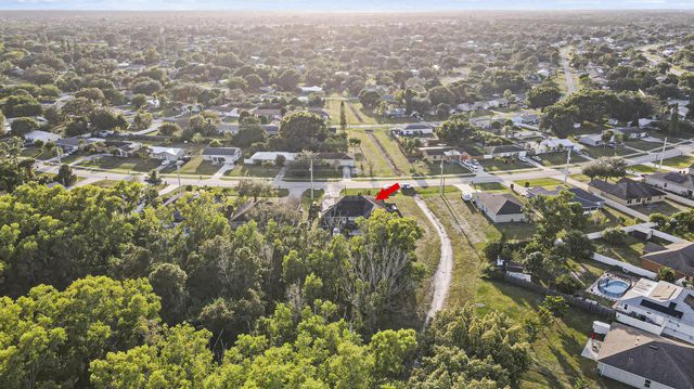 370 SW Tulip Boulevard, Port St Lucie, FL 34953