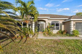 370 SW Tulip Boulevard, Port St Lucie, FL 34953