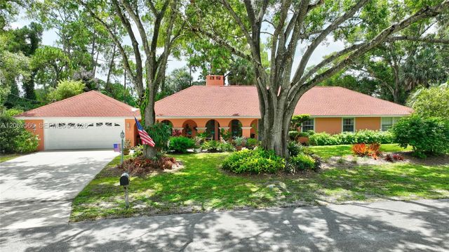 318 Fifth Avenue, Lehigh Acres, FL 33936