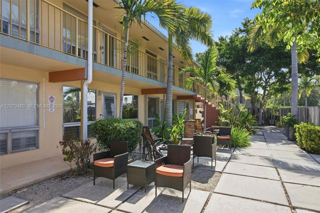 2716 NE 30th Place 207C, Fort Lauderdale, FL 33306