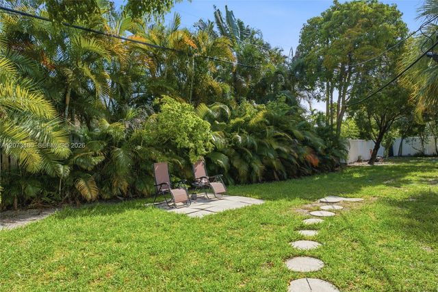 2716 NE 30th Place 207C, Fort Lauderdale, FL 33306