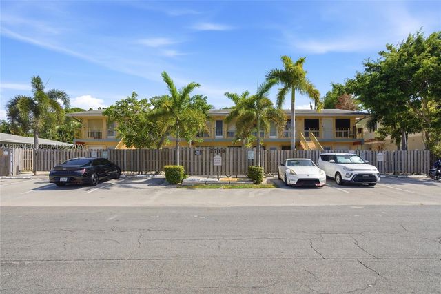 2716 NE 30th Place 207C, Fort Lauderdale, FL 33306