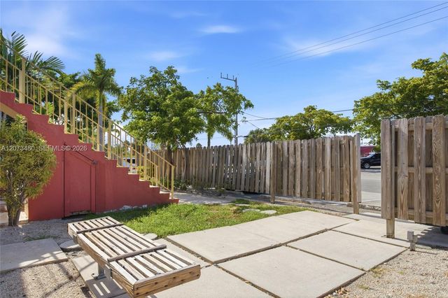 2716 NE 30th Place 207C, Fort Lauderdale, FL 33306