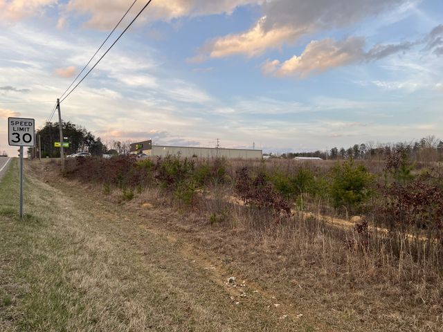 1040 Main Street, Altamont, TN 37301