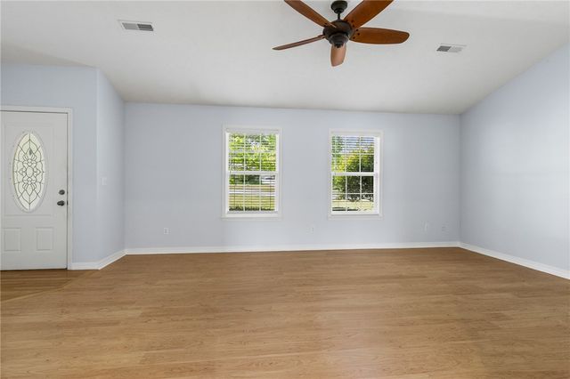 411 Covey Lane, Harrison, AR 72601