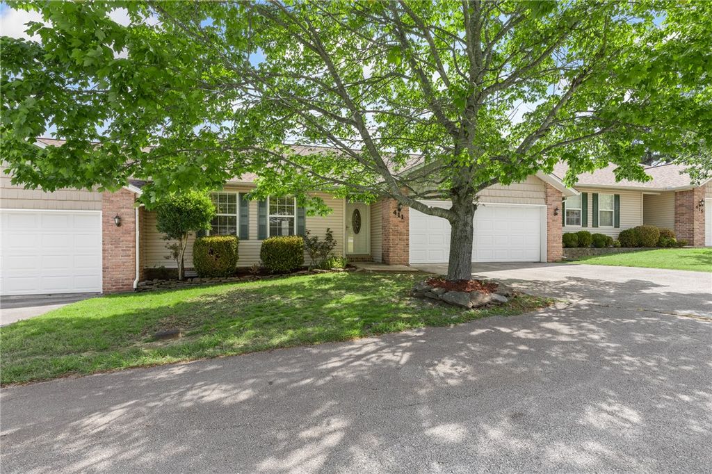 411 Covey Lane, Harrison, AR 72601