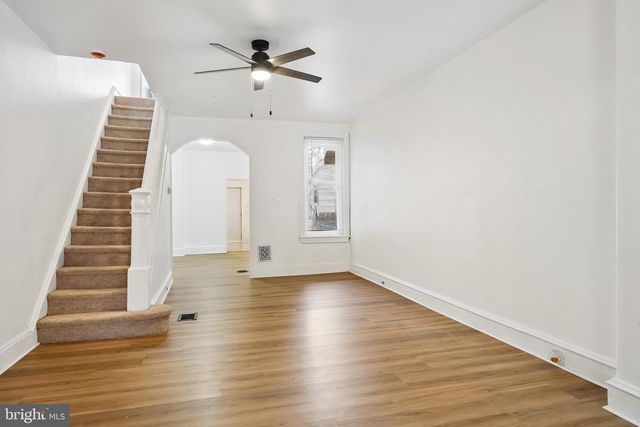 421 TRENTON AVE, Camden, NJ 08103