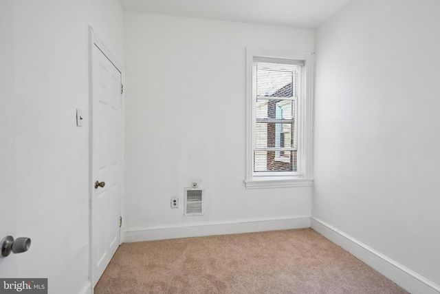 421 TRENTON AVE, Camden, NJ 08103