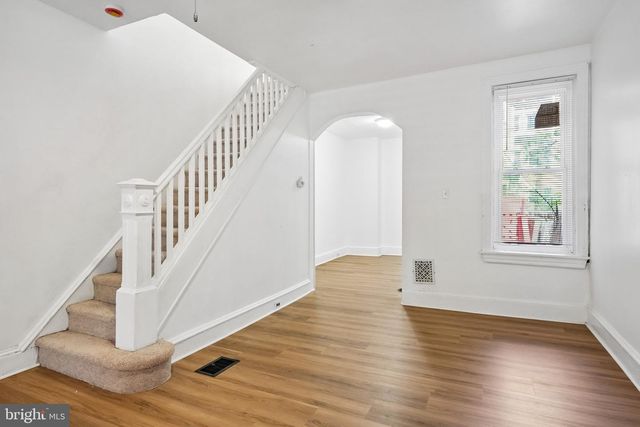 421 TRENTON AVE, Camden, NJ 08103