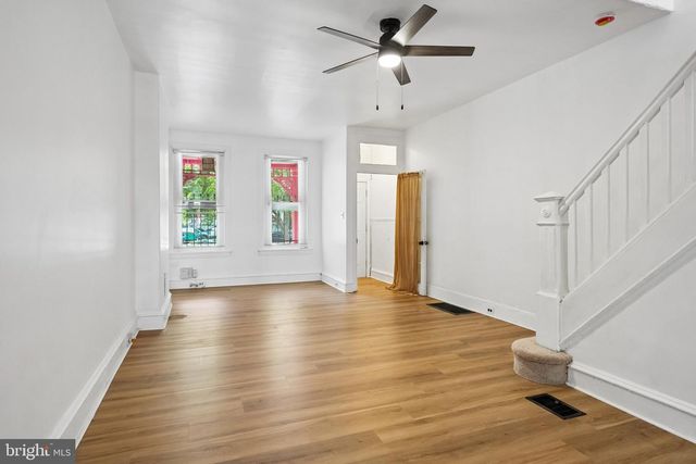 421 TRENTON AVE, Camden, NJ 08103