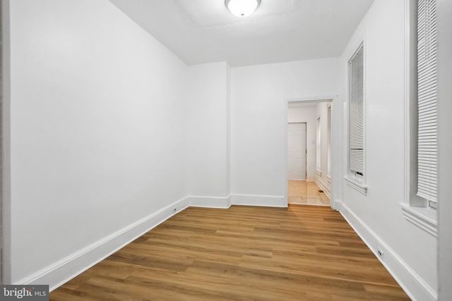 421 TRENTON AVE, Camden, NJ 08103