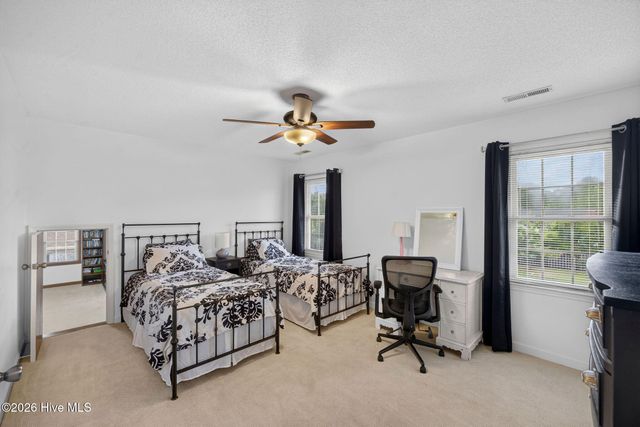 3324 Red Berry Drive, Wilmington, NC 28409