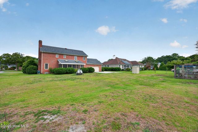 3324 Red Berry Drive, Wilmington, NC 28409