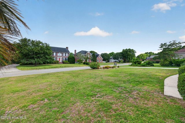 3324 Red Berry Drive, Wilmington, NC 28409