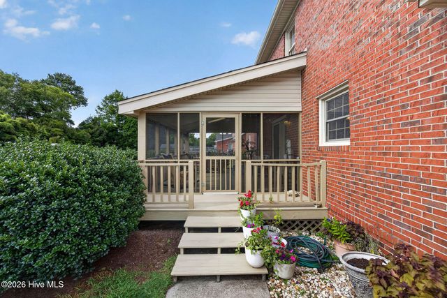 3324 Red Berry Drive, Wilmington, NC 28409