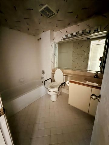 2907 Carambola Cir S 201, Coconut Creek, FL 33066