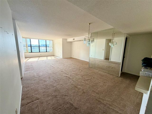 2907 Carambola Cir S 201, Coconut Creek, FL 33066