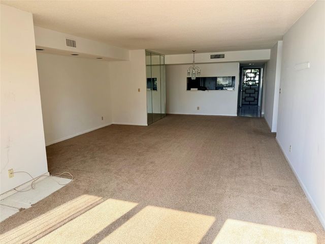 2907 Carambola Cir S 201, Coconut Creek, FL 33066