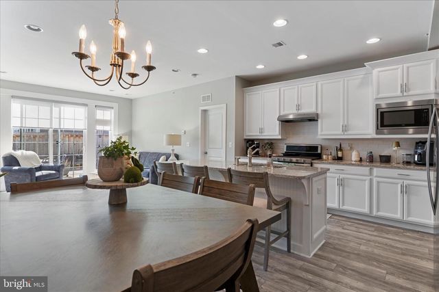 3113 GROVE CT, Mechanicsburg, PA 17055