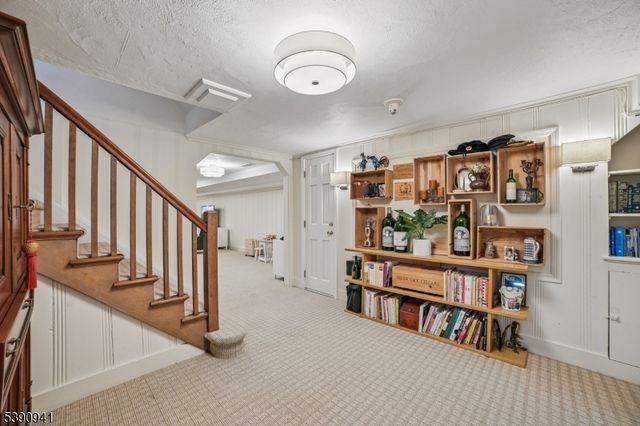 1 SLOPE DRIVE, Millburn Twp., NJ 07078