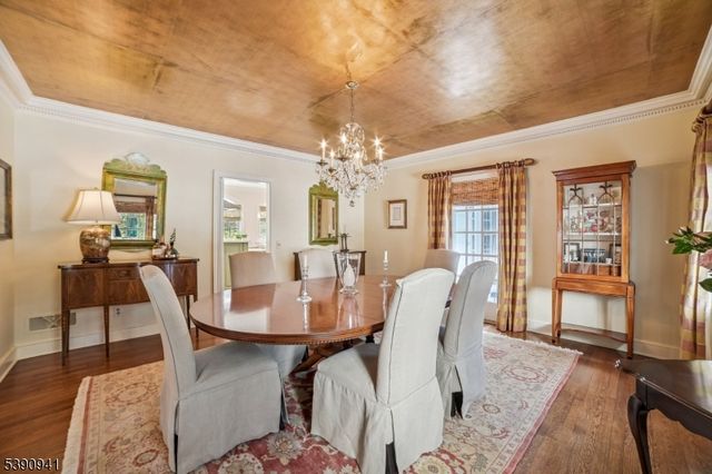 1 SLOPE DRIVE, Millburn Twp., NJ 07078